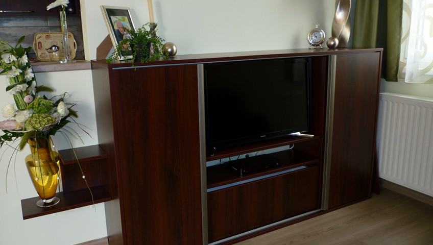 Nappali bútor - tv-szekrény